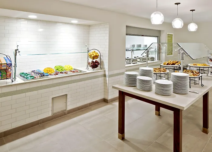 Hilton Garden Downtown 3*