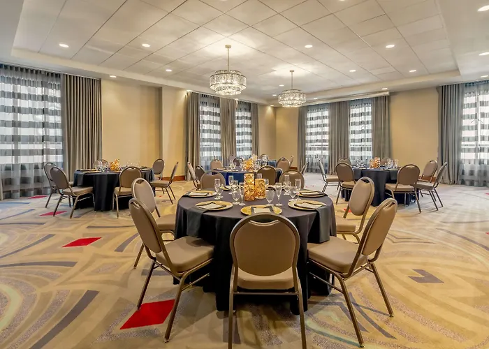 Hilton Garden Downtown Hotel 3*